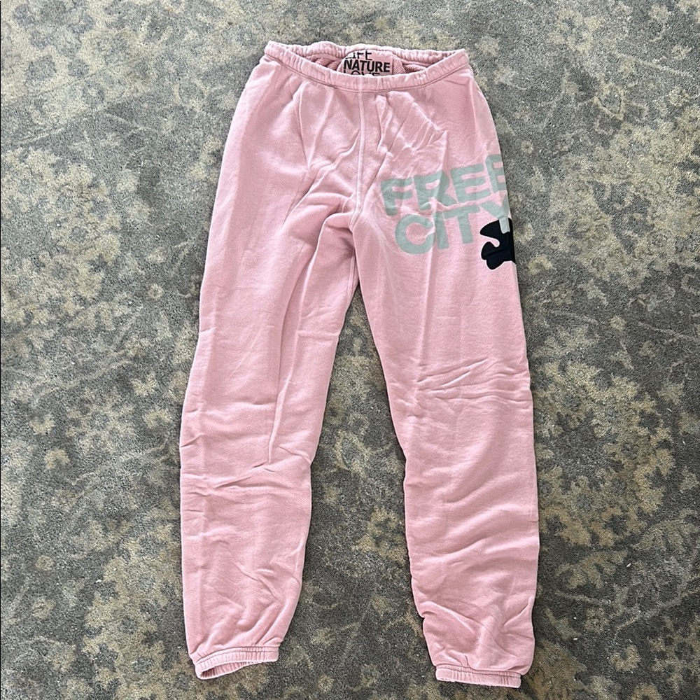 freecity Pink Sweatpants with Elastic Cuffs and Drawstring Waist